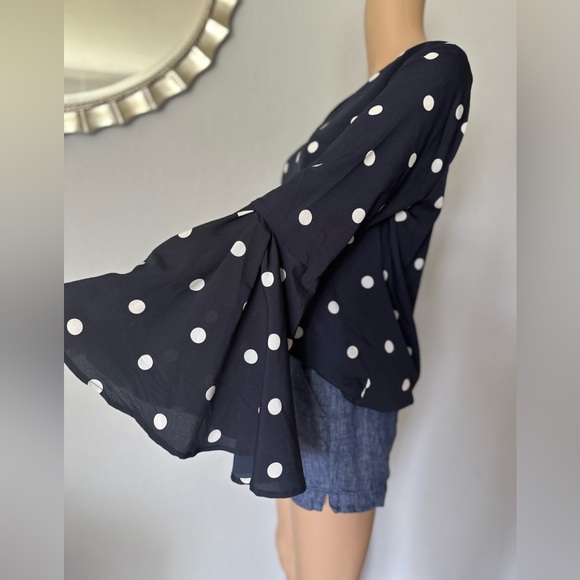 Banana Republic Polka Dot Long Sleeve Stylish Tops Size Medium - Picture 3 of 12